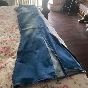 Articles of Society brand new jeans🍄